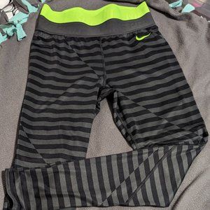 Women's Nike Pro Dri-Fit Leggins Sz M